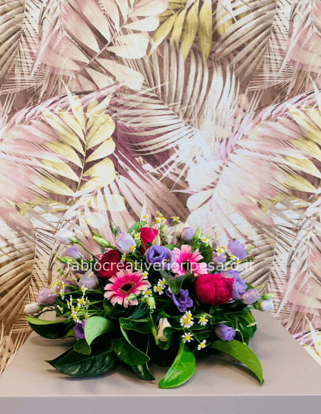 Centrotavola Floreale Colorato – Allegria al Centro della Tavola 🌸🎉