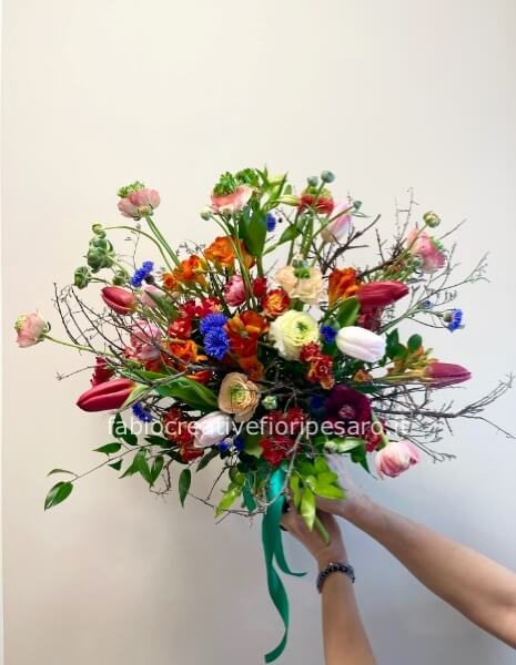 Bouquet su struttura di rami