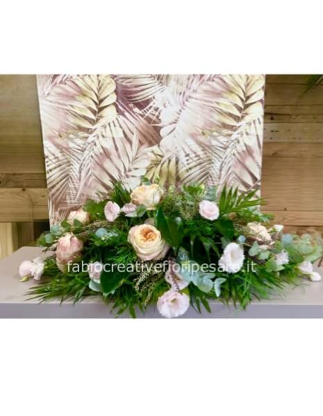  *Centrotavola floreale  – Eleganza delicata* 🌿🌸