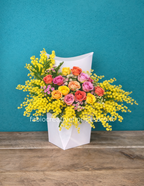 🤍 Box Mimosa Elegance – Luce, Colore e Delicatezza 🌼🌹✨